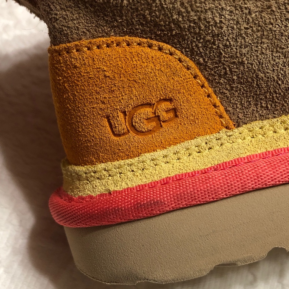 Kids Girls UGG Boots Size 11 Tan with Pink and Yellow Accents - Picture 2 of 11